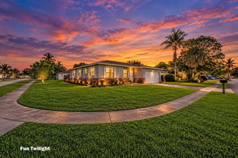 3 bedroom Single Family Residence at 10941 Gallery Street, Holiday City, Palmetto Pines, Boca Raton — photo 2
