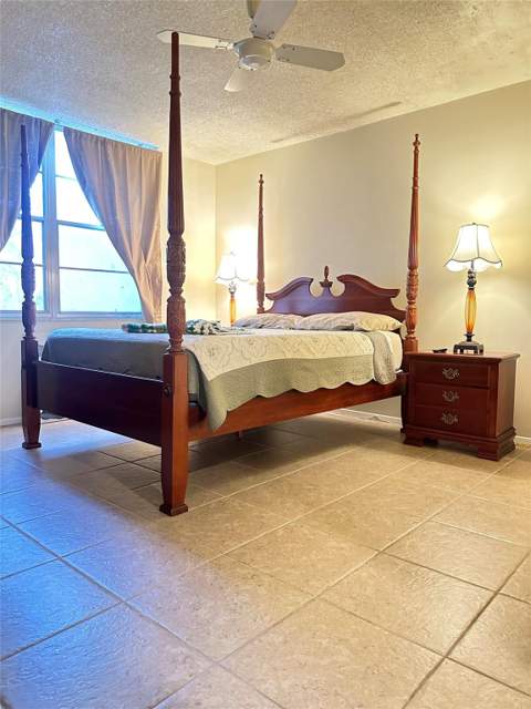 4899 NW 26th Court, Lauderdale Lakes FL - photo 7 of 20
