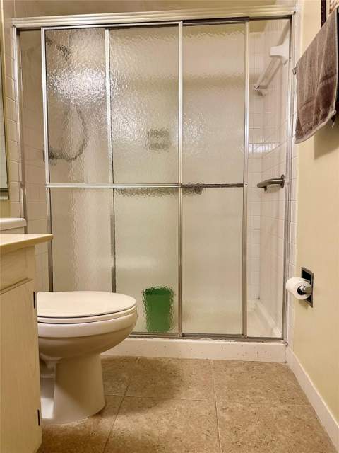 4899 NW 26th Court, Lauderdale Lakes FL - photo 14 of 20