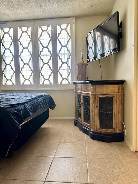 4899 NW 26th Court, Lauderdale Lakes FL - photo 15 of 20