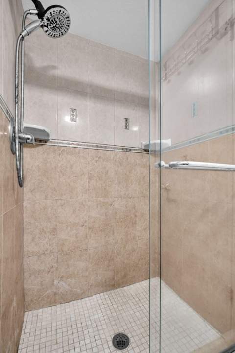 1239 Hillsboro Mile #202, Hillsboro Beach FL - photo 20 of 39