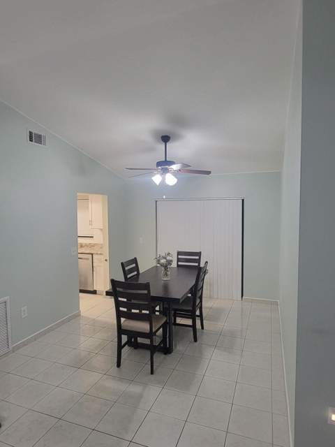 8511 NW 8th Street, Pembroke Pines FL - photo 6 of 32
