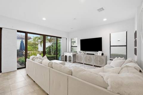 13334 Machiavelli Way, Palm Beach Gardens FL - photo 15 of 55