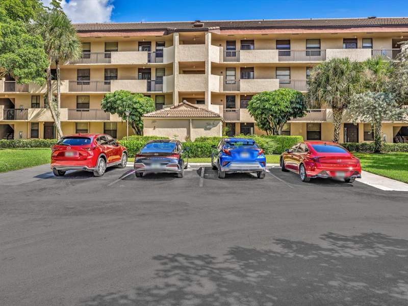 2 bedroom Condominium at 2659 Carambola Circle #306, Applewood Village I-A Condo, Coconut Creek — photo 3