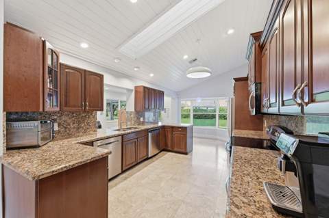 13670 Doubletree Trail, Wellington FL - photo 14 of 35