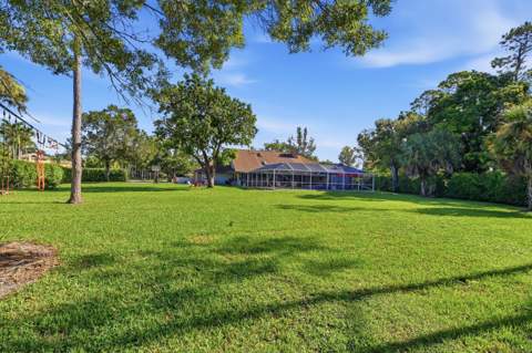 13670 Doubletree Trail, Wellington FL - photo 9 of 35