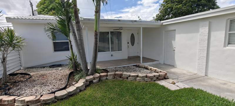3 bedroom Single Family Residence at 5649 NE 5th Terrace, Patterson Park 3 Add, Oakland Park — photo 2