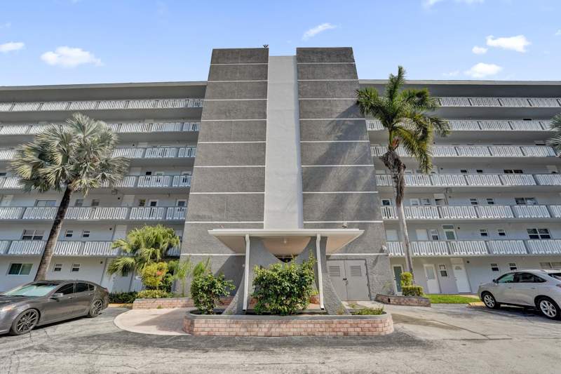 1 bedroom Condominium at 610 NE 12th Avenue #306, Meadowbrook Towers Condo G, Hallandale Beach — photo 4