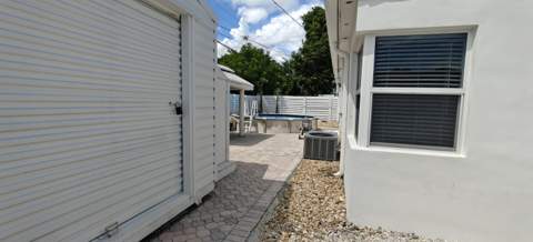 5649 NE 5th Terrace, Oakland Park FL - photo 10 of 16