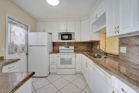 610 NE 12th Avenue #306, Hallandale Beach FL - photo 20 of 38