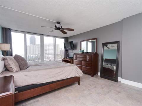 121 Golden Isles Drive #806, Hallandale Beach FL - photo 11 of 31