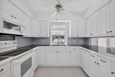 13257 Touchstone Place, Palm Beach Gardens FL - photo 10 of 35