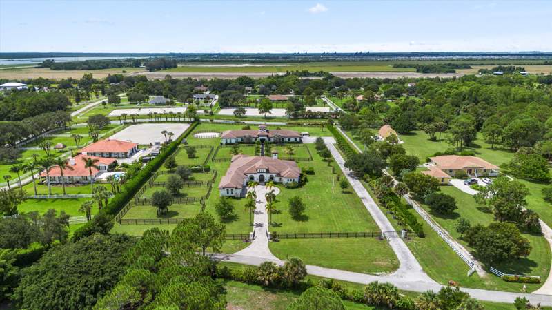 5 bedroom Single Family Residence at 843 Stallion Drive, Fox Trail, Loxahatchee — photo 3