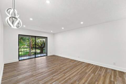 3101 Oakland Shores Drive #H210, Oakland Park FL - photo 9 of 25
