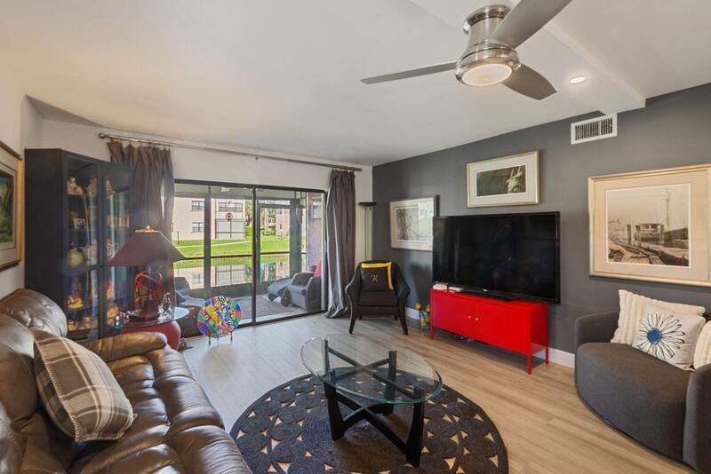 2 bedroom Condominium at 4955 E Sabal Palm Boulevard #107, Lakes Of Carriage Hills, Tamarac — photo 4