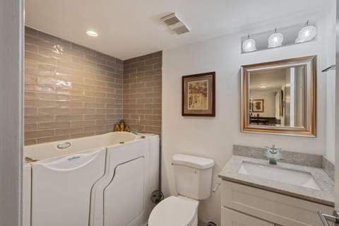 4955 E Sabal Palm Boulevard #107, Tamarac FL - photo 8 of 17