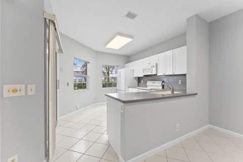 6705 Via Regina, Boca Raton FL - photo 10 of 35