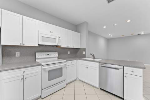 6705 Via Regina, Boca Raton FL - photo 12 of 35