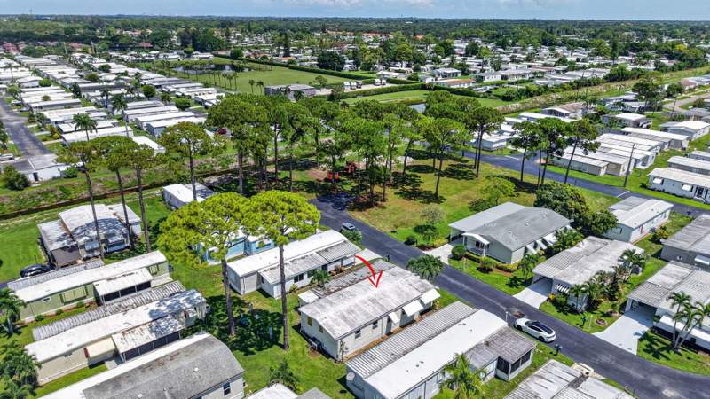 2 bedroom Mobile Home at 14011 Kingston Bay, Jamaica Bay Mobile Home Co Op, Boynton Beach — photo 2