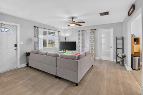 400 SW 8th Place, Boynton Beach FL - photo 7 of 83