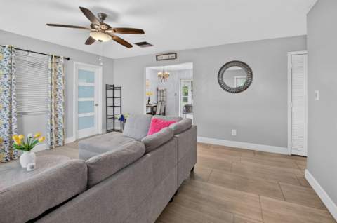 400 SW 8th Place, Boynton Beach FL - photo 8 of 83