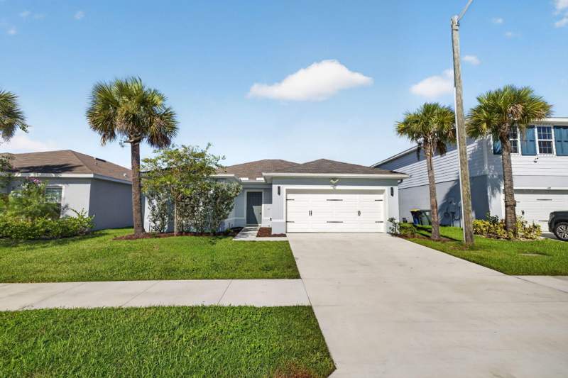 3 bedroom Single Family Residence at 501 Cherimoya Street, Avalon Crossing Phase II, Fort Pierce — photo 2