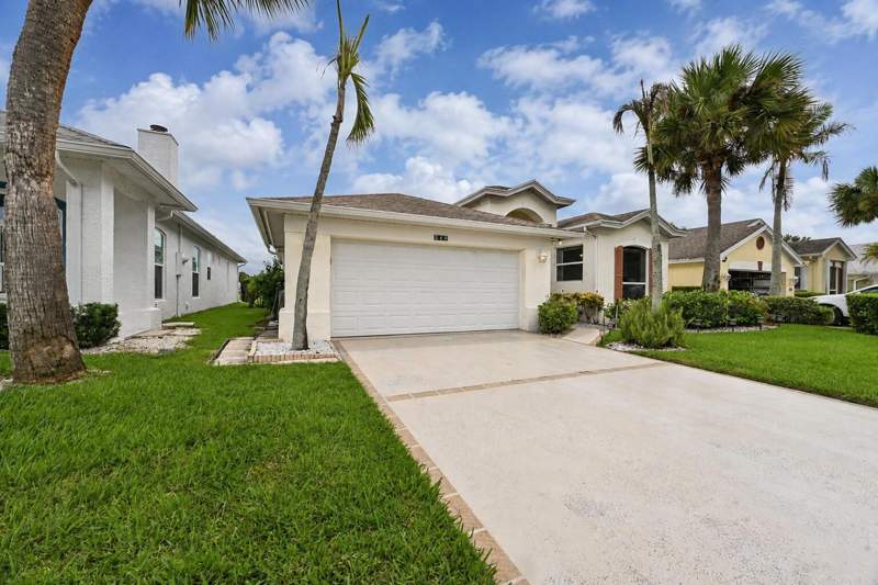 2 bedroom Single Family Residence at 540 NW Lambrusco Drive, Kings Isle Phase Iic, Port St. Lucie — photo 2