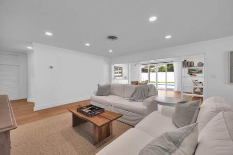 72 Willow Road, Tequesta FL - photo 10 of 41