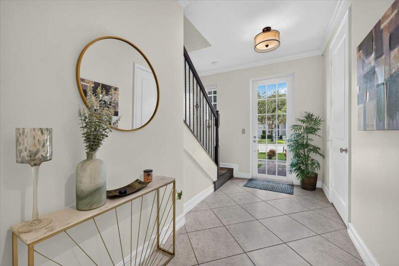 4 bedroom Single Family Residence at 1608 SW 23rd Street, Georgian Oaks, Fort Lauderdale — photo 5