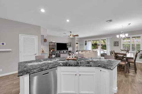 7147 Limestone Cay Road, Limestone Creek FL - photo 14 of 73