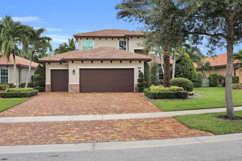 4 bedroom Single Family Residence at 7147 Limestone Cay Road, Limestone Cay, Limestone Creek — photo 2