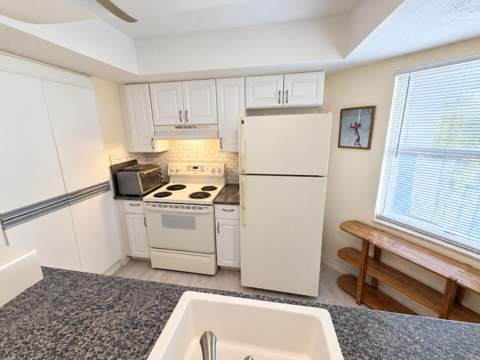 3254 SE Aster Lane #J239, Stuart FL - photo 7 of 25