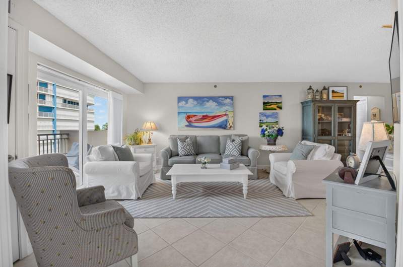 2 bedroom Condominium at 3215 S Ocean Boulevard #302, Ambassadors V North Condo, Highland Beach — photo 2