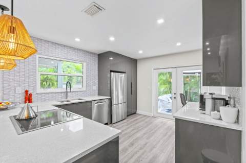 2474 Bedford Mews Drive, Wellington FL - photo 13 of 47