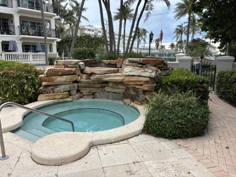 1230 Hillsboro Mile #308, Hillsboro Beach FL - photo 19 of 22