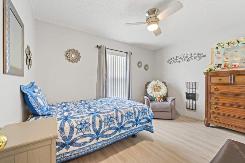 3 bedroom Single Family Residence at 282 SE Walsh Terrace, Port St Lucie Section 13, Port St. Lucie — photo 4