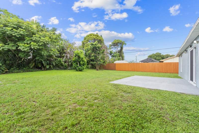 3 bedroom Single Family Residence at 282 SE Walsh Terrace, Port St Lucie Section 13, Port St. Lucie — photo 5