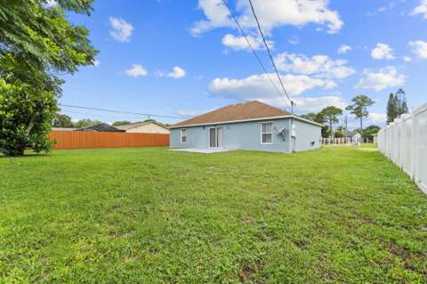 282 SE Walsh Terrace, Port St. Lucie FL - photo 22 of 37