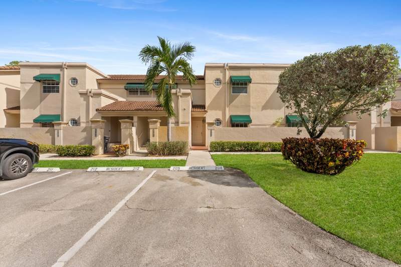 2 bedroom Condominium at 6705 Via Regina, Plum at Boca Pointe, Boca Raton — photo 2
