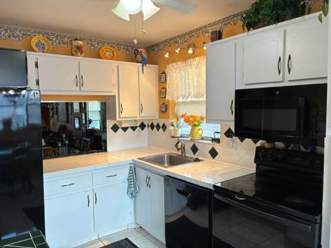 8350 Sands Point Boulevard #E310, Tamarac FL - photo 9 of 37