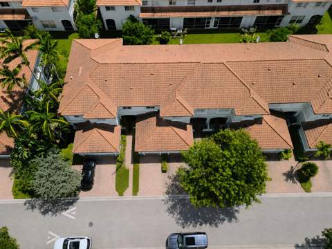 2145 Oakmont Drive, Riviera Beach FL - photo 21 of 28