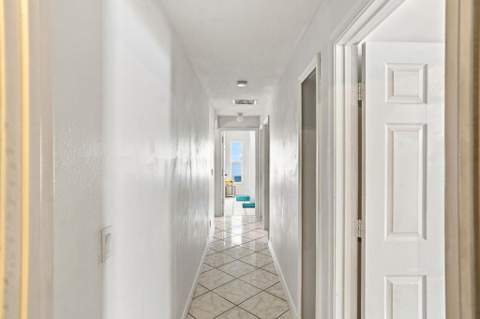 491 SW Namoit Place, Port St. Lucie FL - photo 20 of 57