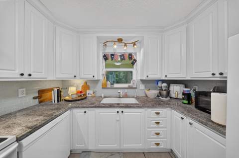 6007 Raintree Trail, Fort Pierce FL - photo 7 of 35