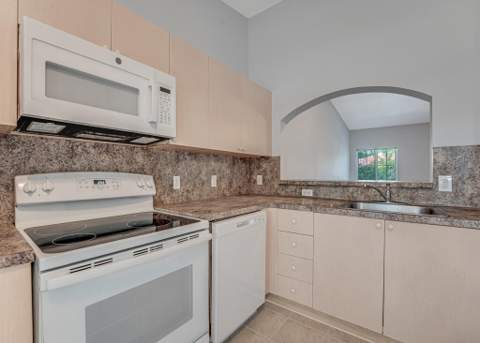 3810 N Jog Road #204, West Palm Beach FL - photo 11 of 29