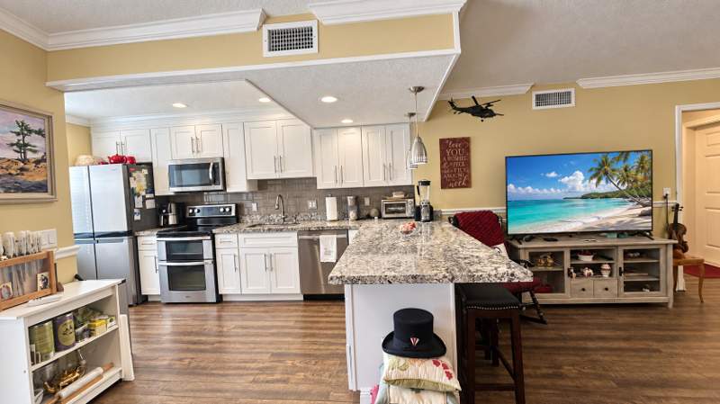 1 bedroom Condominium at 14 Colonial Club Drive #103, Colonial Club Condo Sec 2, Boynton Beach — photo 5
