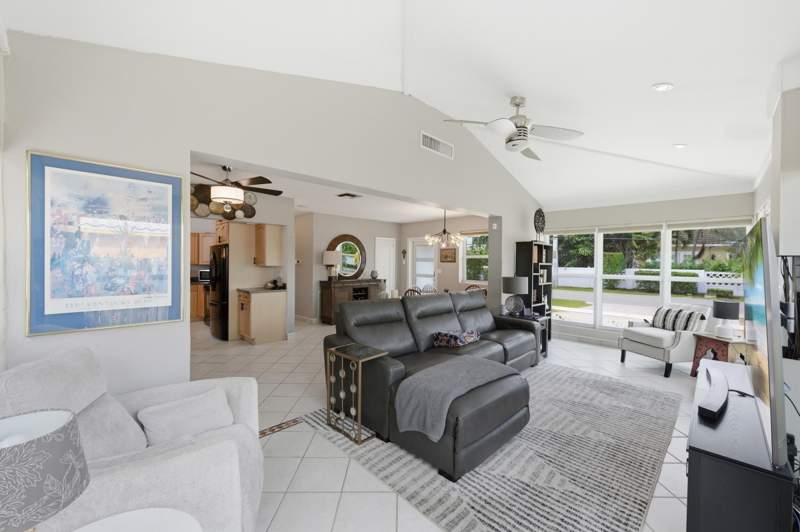 3 bedroom Single Family Residence at 1421 SW 20 Street, River Oaks, Fort Lauderdale — photo 5