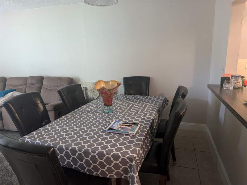 2 bedroom Condominium at 4334 NW 9th Avenue #7-2D, Heritage Circle Condo, Deerfield Beach — photo 4