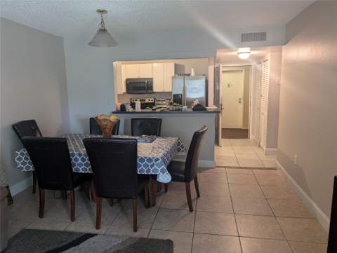 4334 NW 9th Avenue #7-2D, Deerfield Beach FL - photo 6 of 8