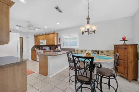 6701 Alemendra Street, Fort Pierce FL - photo 12 of 36