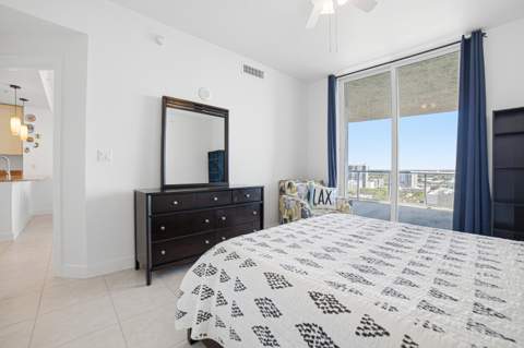 315 NE 3rd Avenue #1509, Fort Lauderdale FL - photo 8 of 12